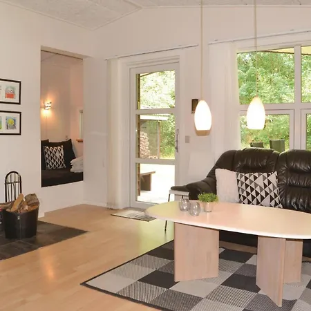 Сasa de vacaciones Awesome Home In Ansager With Sauna *